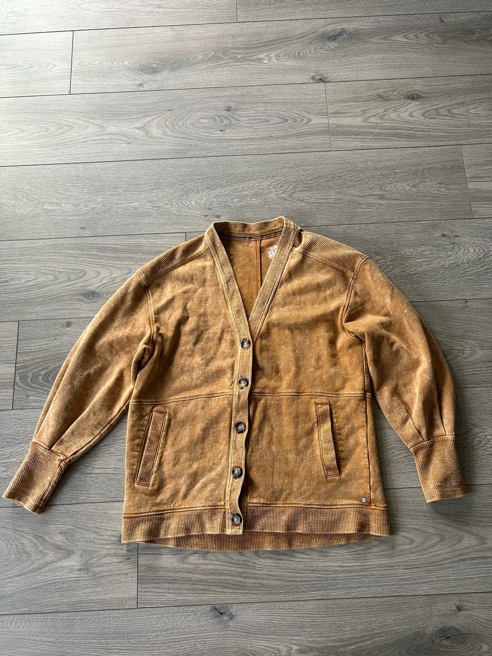 Anthropologie Pilcro Seamed Button Front V-Neck Cardigan Sweater Size Medium - Picture 2 of 15